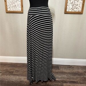 AB Studio Black and White Striped Maxi Skirt